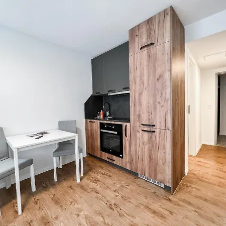 Kuscheliges Nest Fuer Zwei: Guenstiges In Den Schweizer Alpen Апартаменты *