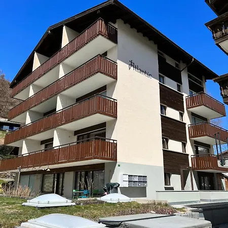 Kuscheliges Nest Fuer Zwei: Guenstiges In Den Schweizer Alpen